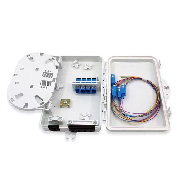 Comparison of Smart Features and Power Consumption Performance of Optical Isolators