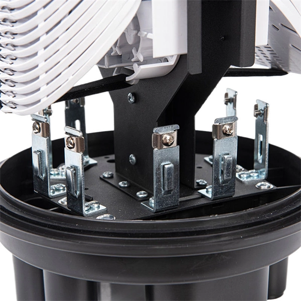 What are the model and specifications of the distribution box