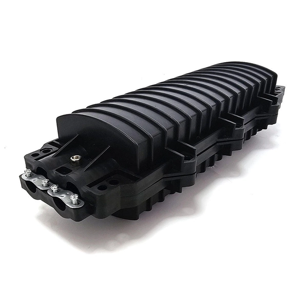 Does the router have a 100M fiber optic connection