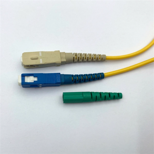 Principle of one-to-two optical splitter