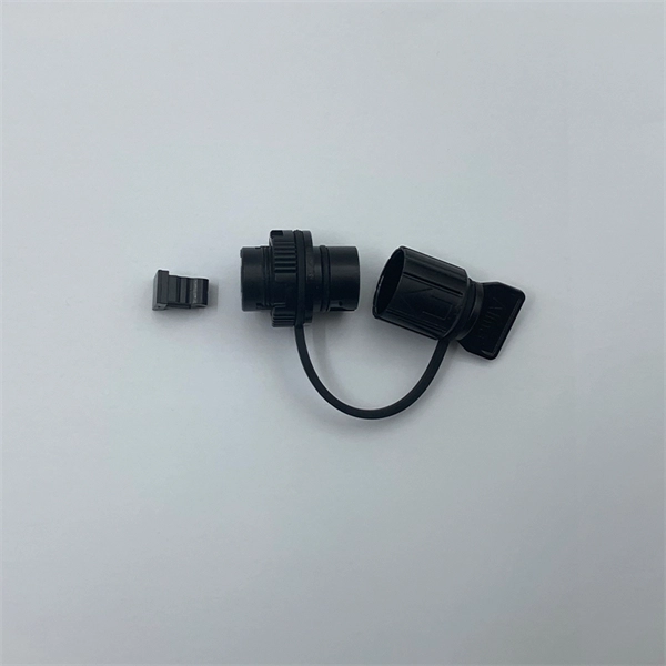The beam splitter contains an optical cross-section 