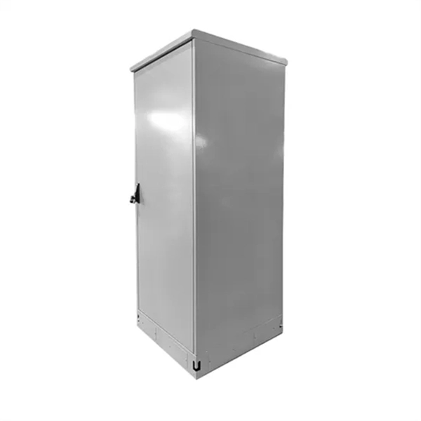 Six-in-one-out photovoltaic combiner box